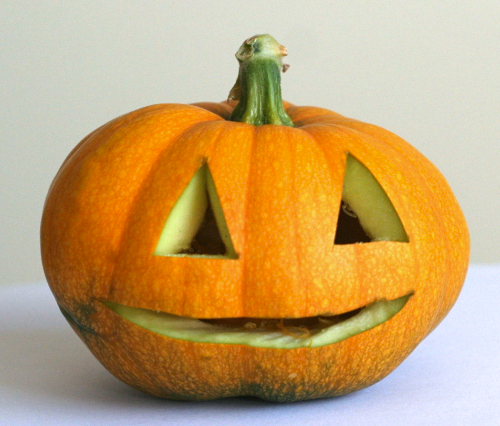 ミニかぼちゃでハロウィンランタンを作ってみた